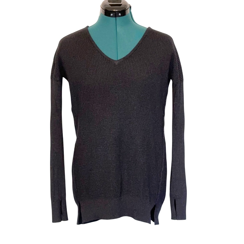 Lululemon‎ The Sweater Life V-Neck Waffle Knit Dark Gray Thumbholes XS No Tag